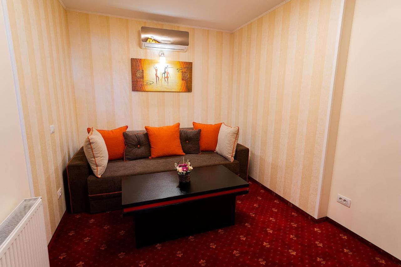 Pensiunea Oscar Focşani Extérieur photo