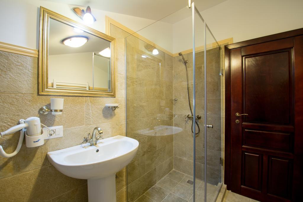 Pensiunea Oscar Focşani Chambre photo