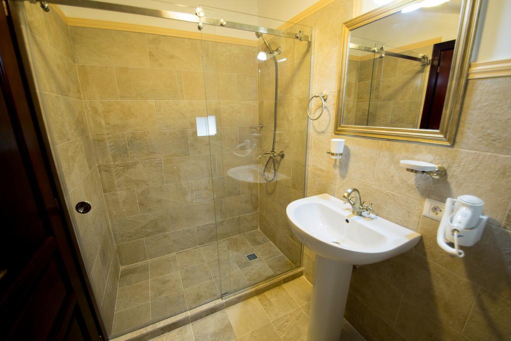 Pensiunea Oscar Focşani Chambre photo
