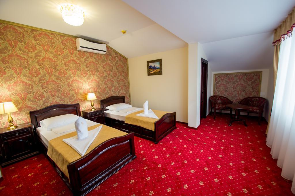 Pensiunea Oscar Focşani Chambre photo